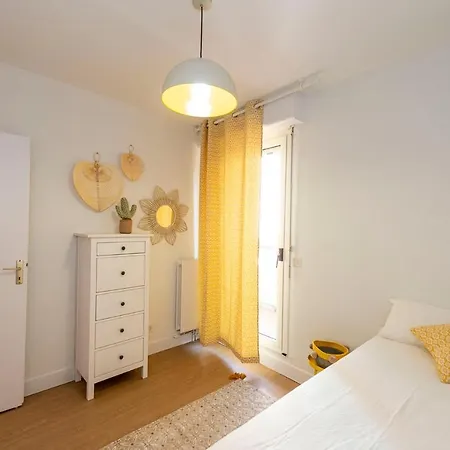 Apartment Premiere Ligne De Plage, Face A La *