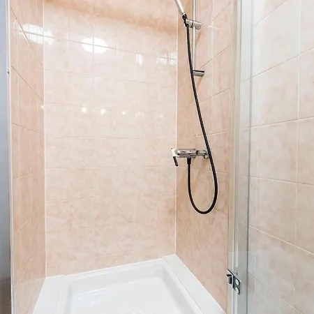 Premiere Ligne De Plage, Face A La Daire